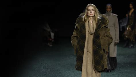 burberry brilla nel trimestre 4|Burberry ancora in frenata. Ecco come procede il rilancio .